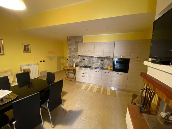 Appartamento Civita Castellana, VT Vendita