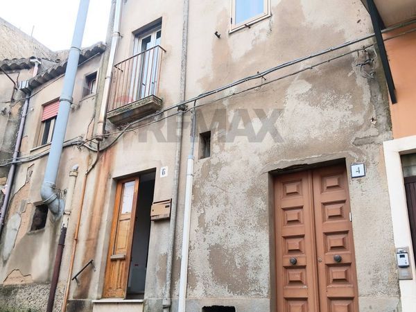 Casa Indipendente Calascibetta, EN Vendita