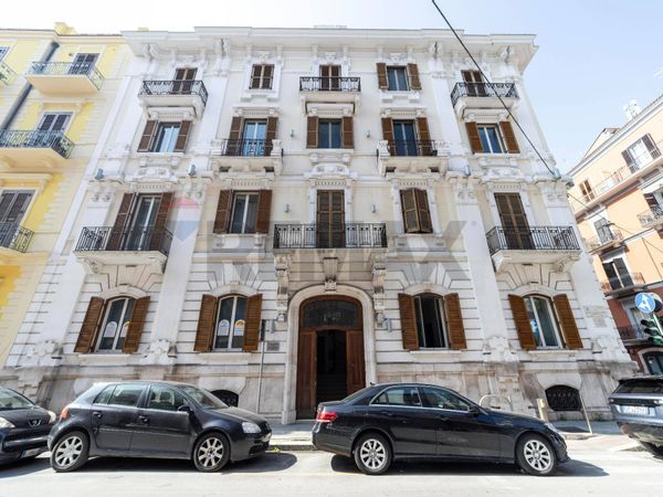 Appartamento Murat, Bari, BA Vendita