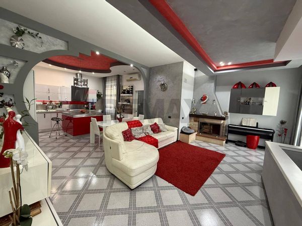 Casa Semindipendente Nocera Inferiore, SA Vendita