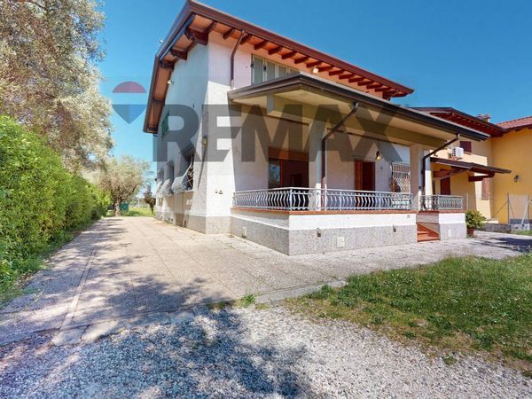 Villa o villino Crociale, Pietrasanta, LU Vendita