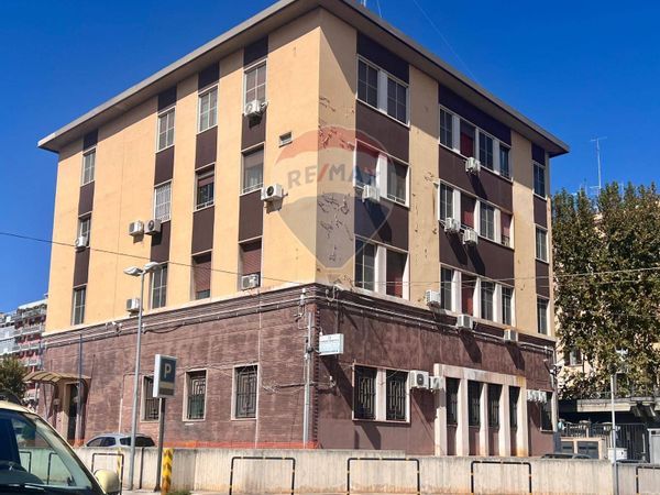 Stabile/Palazzo Libertà, Bari, BA Vendita - Foto 3