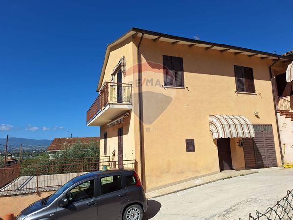 Casa Semindipendente Parrano, Trevi, PG Vendita - Foto 4