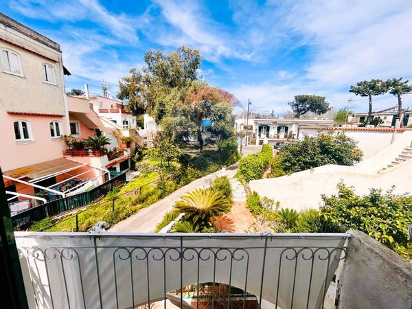 Appartamento Ischia, NA Vendita