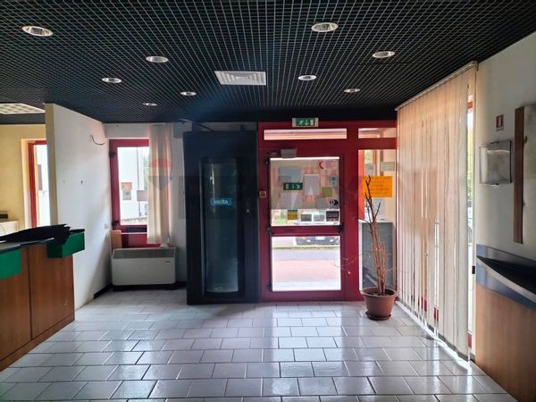 Locale Commerciale Fabro Scalo, Fabro, TR Affitto