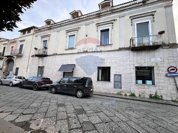 Casa Semindipendente Zona Corso Umberto I, Caivano, NA Vendita
