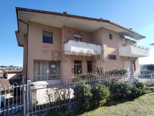 Ufficio Baraccola, Ancona, AN Affitto