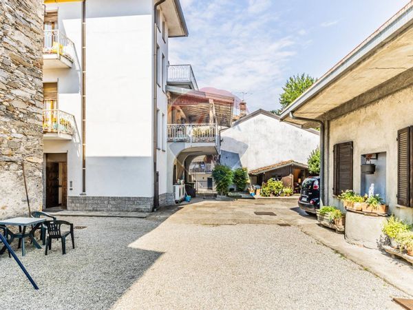 Altro Centro, Travedona-Monate, VA Vendita