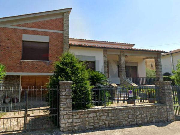 Villa o villino Zona ingegneria, Pisa, PI Vendita