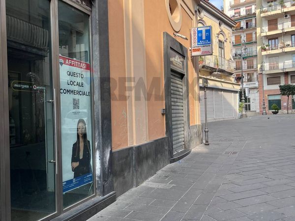 Locale Commerciale Nocera Inferiore, SA Affitto