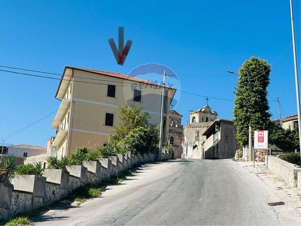 Nuove costruzioni Ferla, SR Vendita