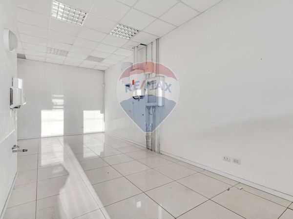 Locale Commerciale Pieve Emanuele, MI Affitto