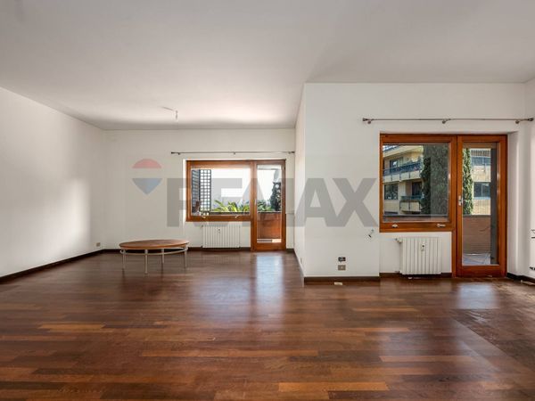 Appartamento Camilluccia, Roma, RM Vendita