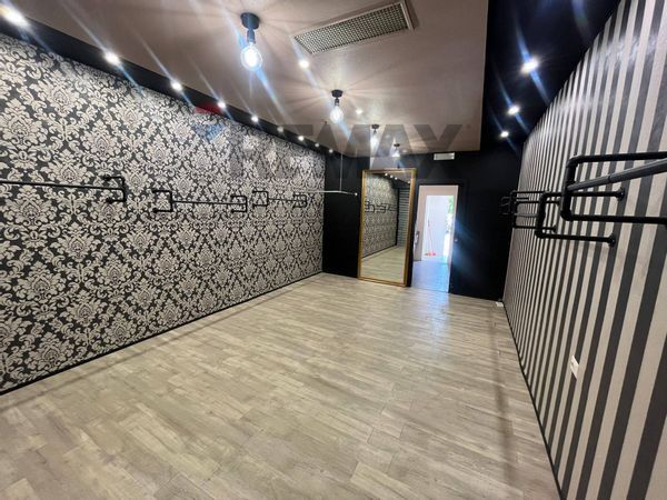 Negozio Zona Ospedale Nuovo, Foligno, PG Affitto