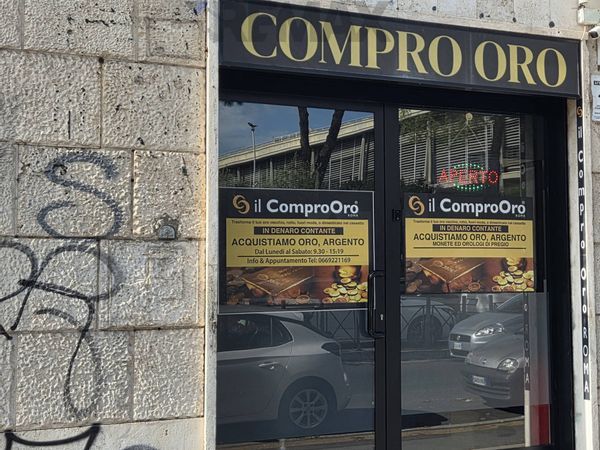 Negozio Arco Di Travertino, Roma, RM Affitto