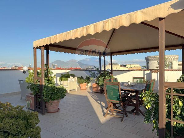 Attico/Mansarda San Carlo Arena, Napoli, NA Vendita