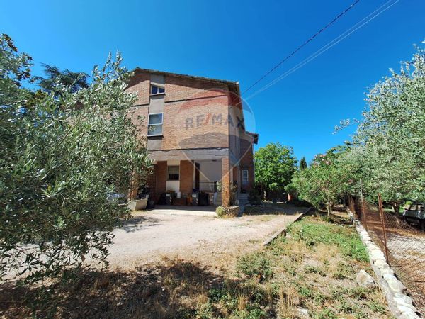 Casa Semindipendente Bovara, Trevi, PG Vendita