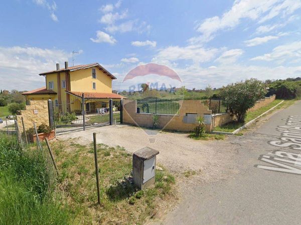 Villa singola Monterotondo Scalo, Monterotondo, RM Vendita