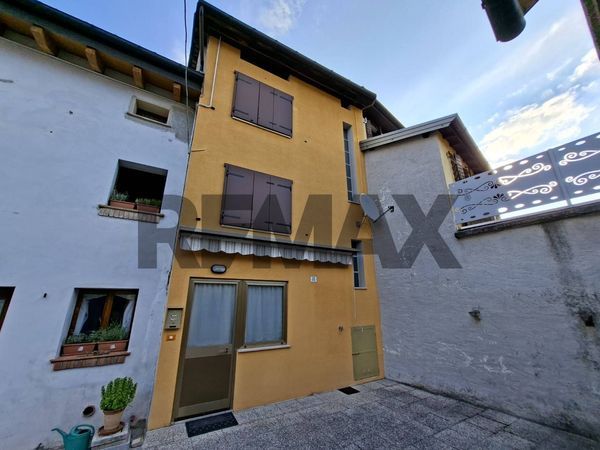 Casa Semindipendente Villa di Villa, Borgo Valbelluna, BL Vendita