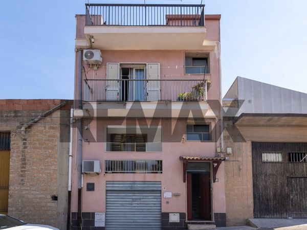 Casa Indipendente Centro, Comiso, RG Vendita