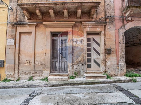 Casa Indipendente Palazzolo Acreide, SR Vendita