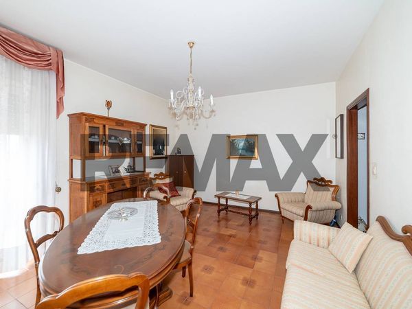 Appartamento Motta Sant'Anastasia, CT Vendita