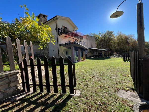 Cascina/Casale Fara San Martino, CH Vendita