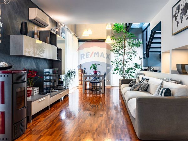 Villa singola Zona Centro, Garbagnate Milanese, MI Vendita