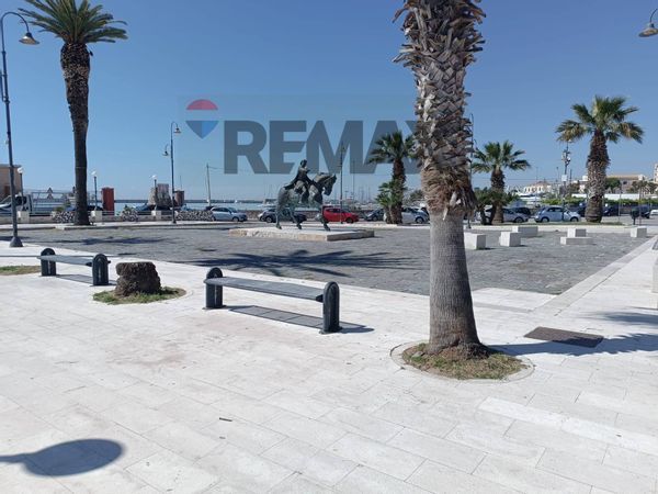 Locale Commerciale Manfredonia, FG Vendita