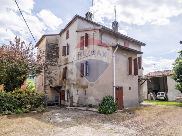 Casa Semindipendente Provazzano, Neviano degli Arduini, PR Vendita