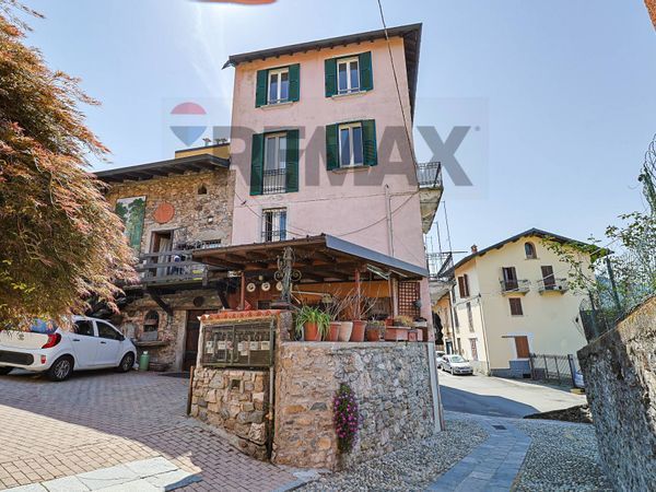Porzione di casa Centro, Cunardo, VA Vendita