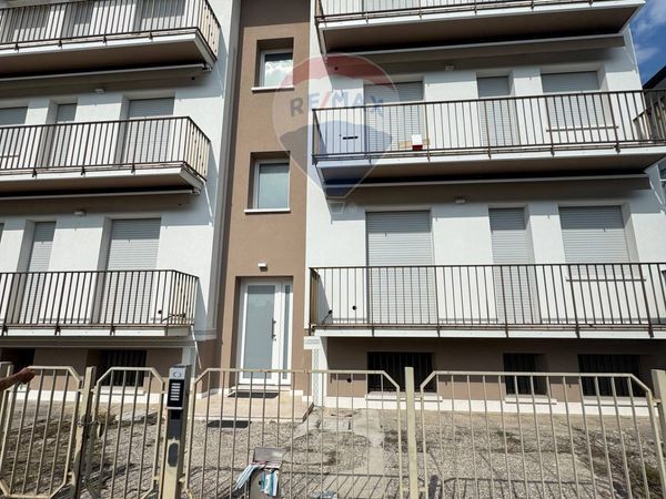 Appartamento Stra, VE Affitto