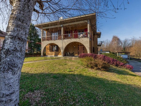 Casa Indipendente Albizzate, VA Vendita