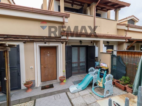 Appartamento Vermicino, Frascati, RM Vendita