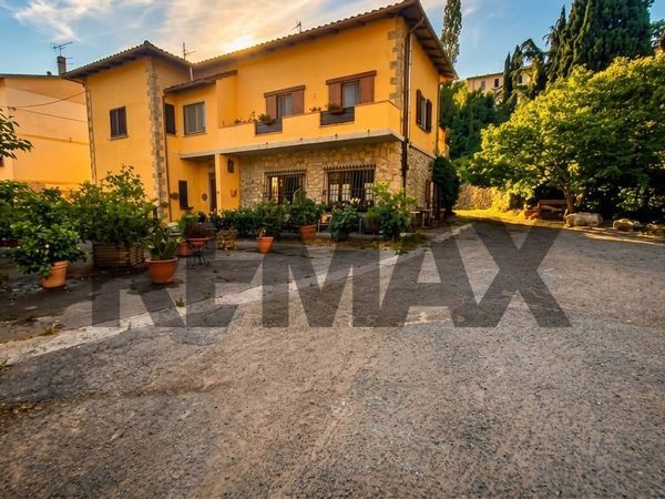 Villetta bifamiliare Castel San Niccolò, AR Vendita