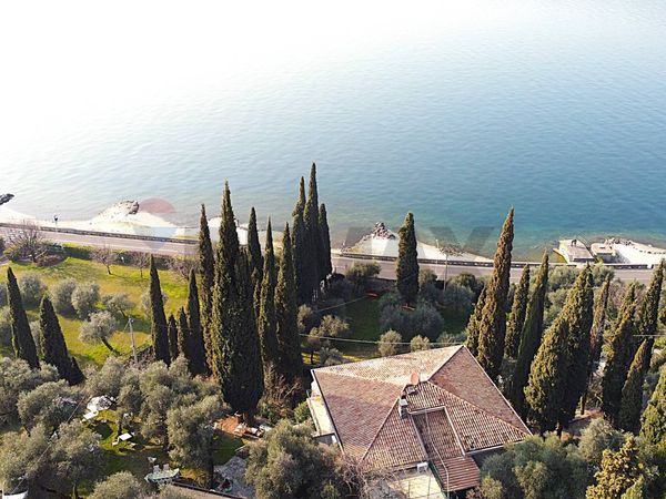 Porzione di casa Torri del Benaco, VR Vendita