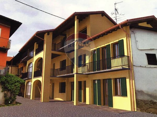 Porzione di casa Cavaria con Premezzo, VA Vendita