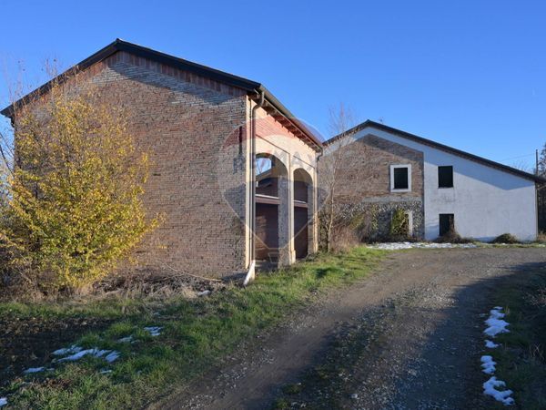 Rustico Cazzola, Traversetolo, PR Vendita