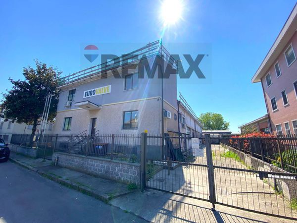 Capannone Industriale Opera, MI Vendita