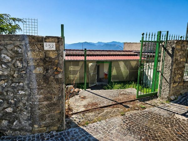 Casa Semindipendente Presenzano, CE Vendita