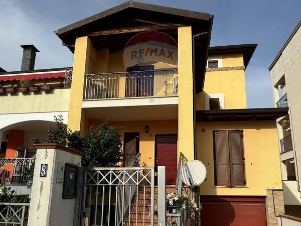 Villa a schiera San Vito Capoluogo, San Vito Chietino, CH Vendita