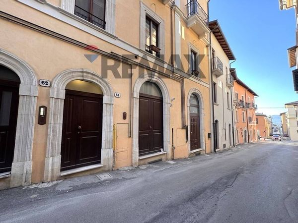 Appartamento Centro storico, L'Aquila, AQ Affitto