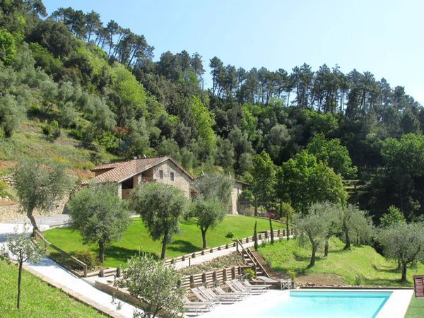 Villa singola Pescaglia, LU Vendita