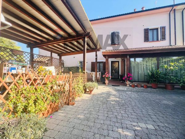 Casa Indipendente San Pietro in Palazzi, Cecina, LI Vendita