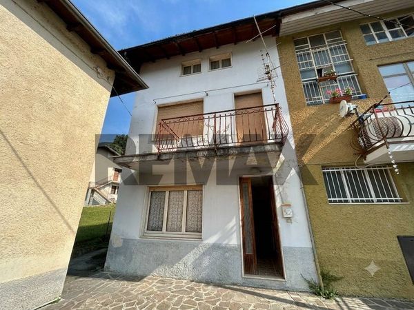 Porzione di casa Endine Gaiano, BG Vendita