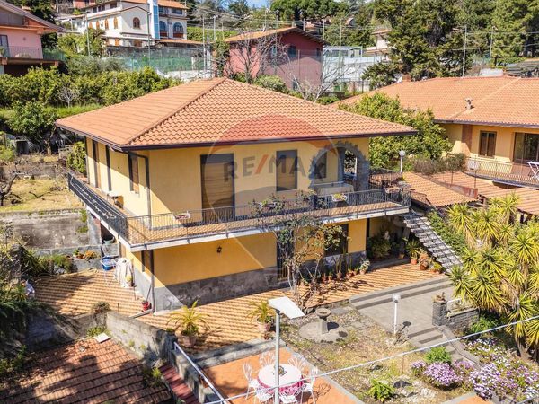 Villa singola Trecastagni, CT Vendita