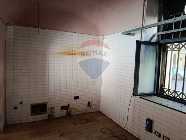 Locale Commerciale Storico, Nocera Inferiore, SA Affitto - Foto 3