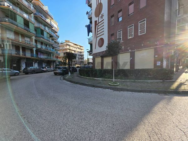 Negozio Zona P.co Acacie, Casavatore, NA Affitto - Foto 3