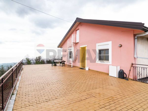 Villa singola Milo, CT Vendita