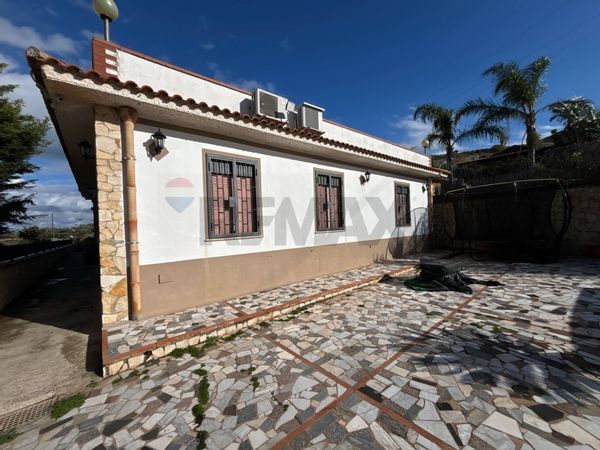 Villa singola Termini Imerese, PA Vendita